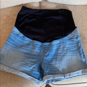 Maternity shorts